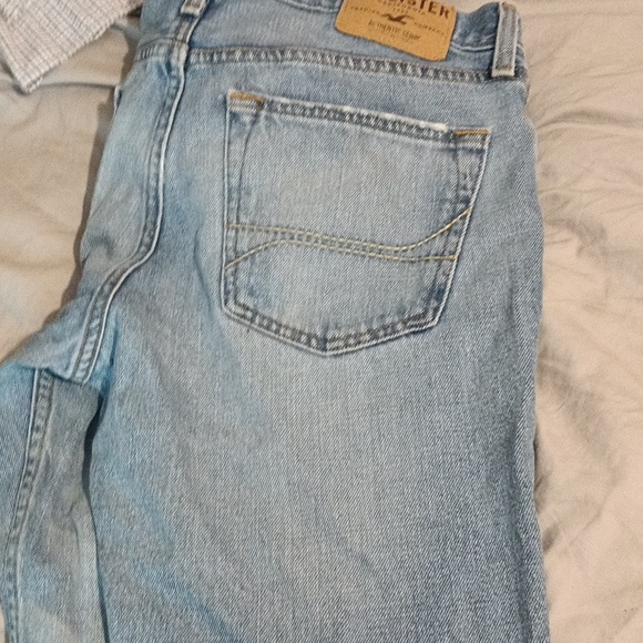 Hollister denim - Picture 3 of 3